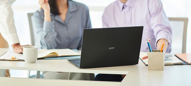 [Back To School 2021] Choáng ngợp với quà tặng siêu khủng khi chọn mua LG Gram 2021 tại ThinkPro